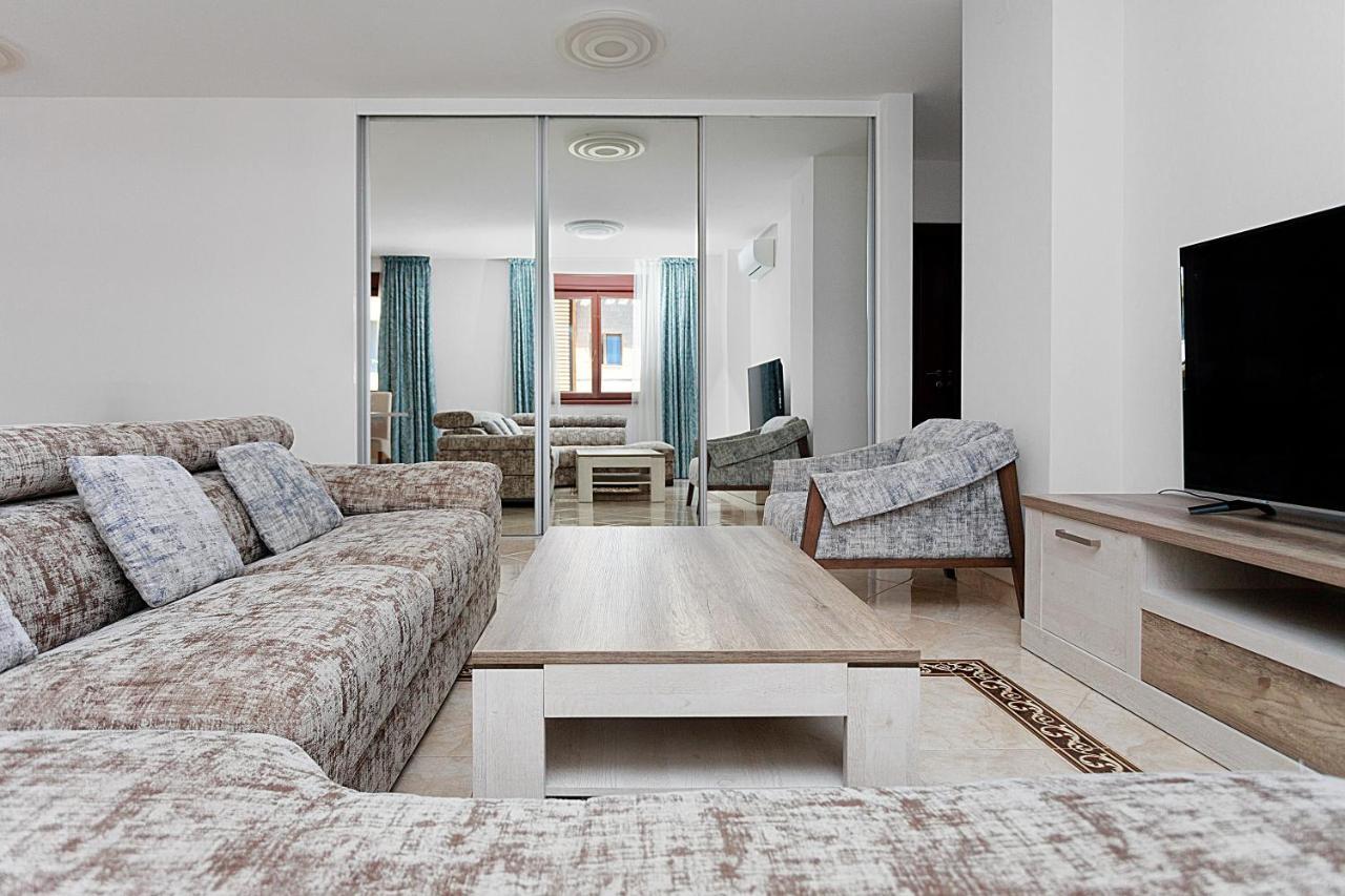 Three Bedroom Spacious Apartment Anatolia Budva Exteriér fotografie