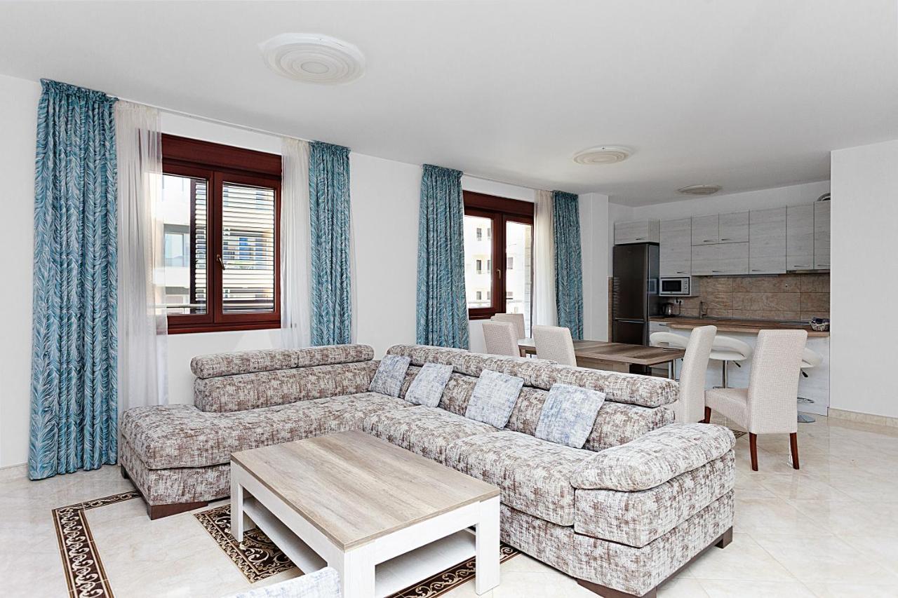 Three Bedroom Spacious Apartment Anatolia Budva Exteriér fotografie